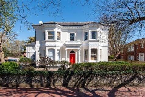 Charnwood Court, Farncombe Road, Worthing, BN11