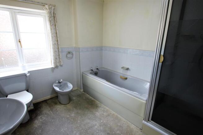 Family bathroom