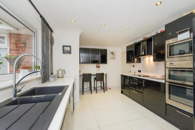 Kitchen 3