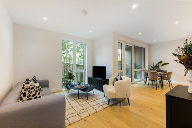 99050_Flat 1 Wrest House 27 Inglis Way (1).jpg