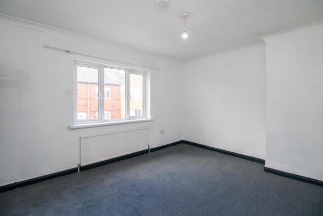 3 bed Terraced for sale Image 4