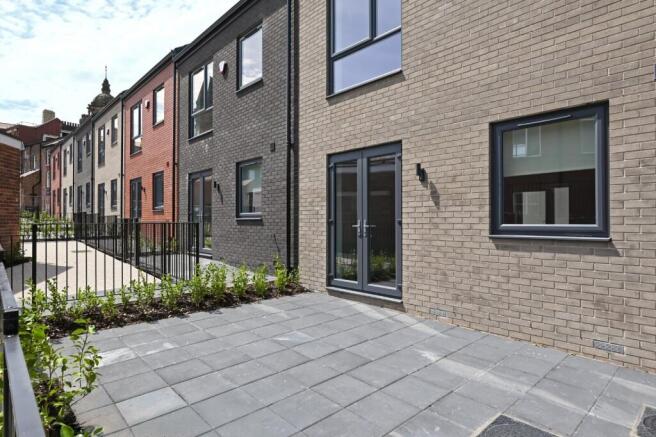 3 bed End of Terrace to rent Image 7