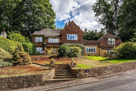 Elmhurst Drive, Dorking, RH4