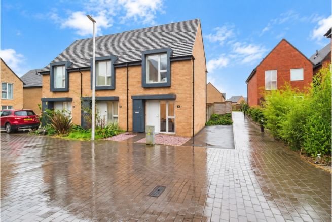 Hazeling Lane, Bolton, BL5 photo 2