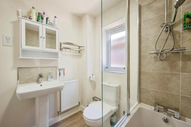 3 bed Semi-Detached for sale Image 12