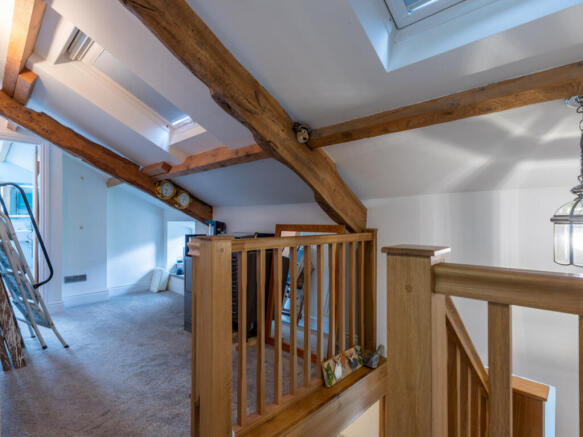 4 bed Semi-Detached for sale Image 10