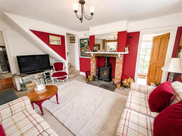 1 Salem Cottages - Lounge 2.jpg