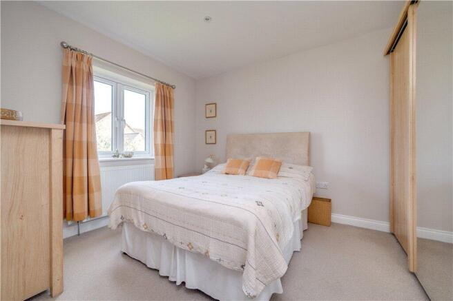 4 bed Detached for sale Image 6