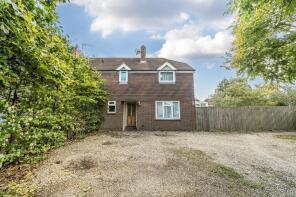 2, Elmwood Close, Aylesbury HP18 9QJ