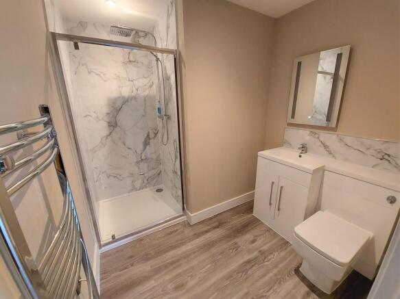 En Suite Shower R...
