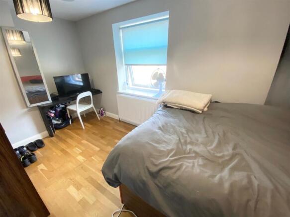2 bed Terraced for sale Image 4