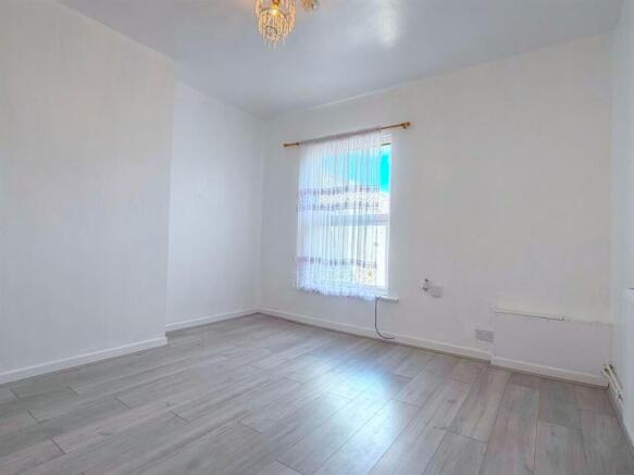 Living Room..jpg