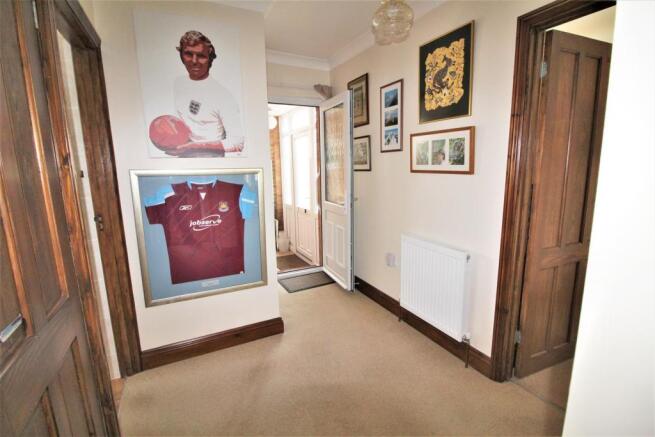 ENTRANCE HALL