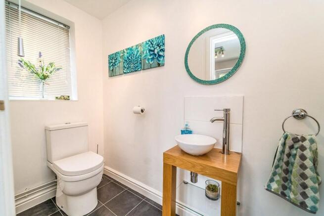 Cloakroom / WC