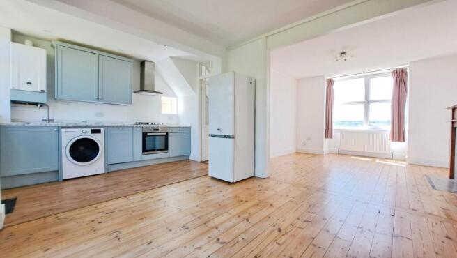 Kitchen/Dining Area