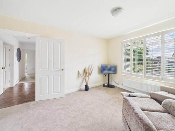 3 bed Bungalow for sale Image 5