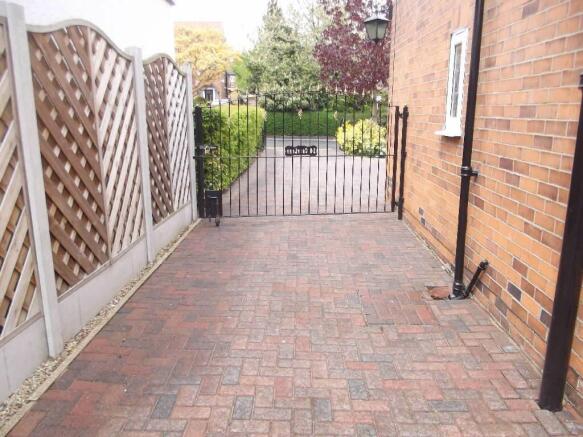 Photo 15