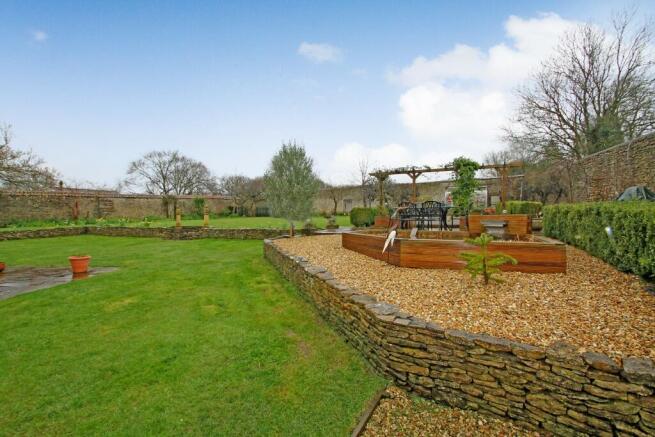 Raised pond