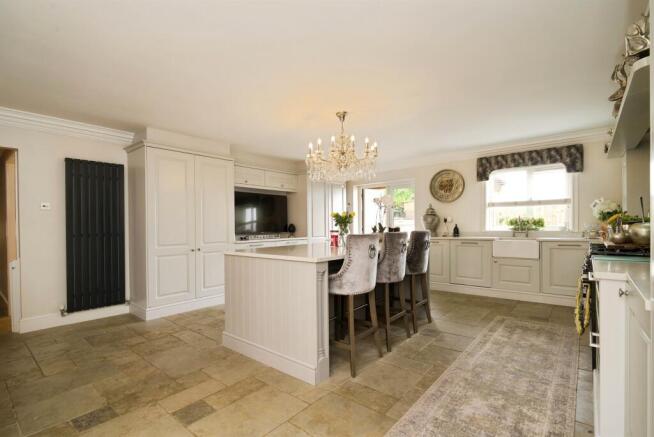 3 bed Detached Bungalow for sale Image 7