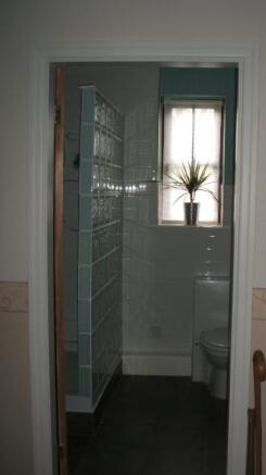 shower & wc downstai