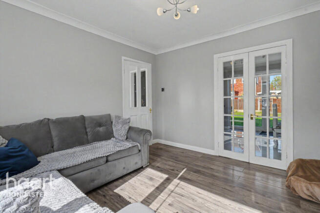3 bed Semi-Detached for sale Image 7