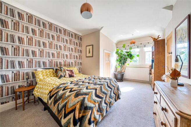 4 bed Detached for sale Image 12