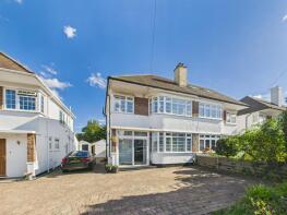 35, Highgrove Way, Ruislip HA4 8EA