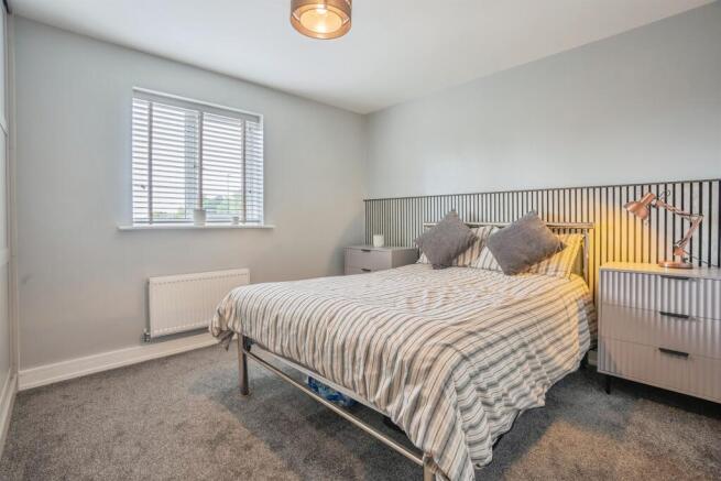 2 bed Apartment for sale Image 11