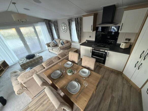 Whatsapp Image 2025 12 02 At 15.42.33 Fbf9494a.jpg