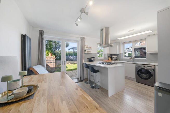 46 HERON CLOSE-17.jpg