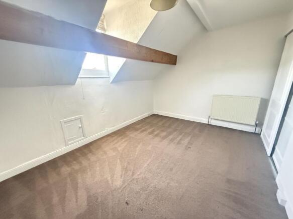 4 bed Terraced to rent Image 8
