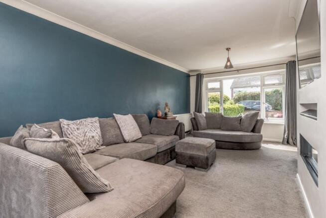 3 bed Semi-Detached for sale Image 6