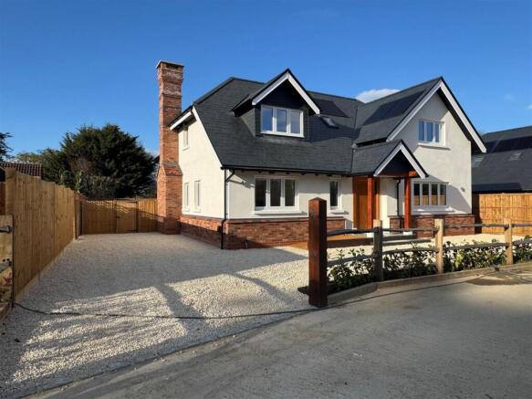 Stoney Hills, Burnham-On-Crouch photo 4