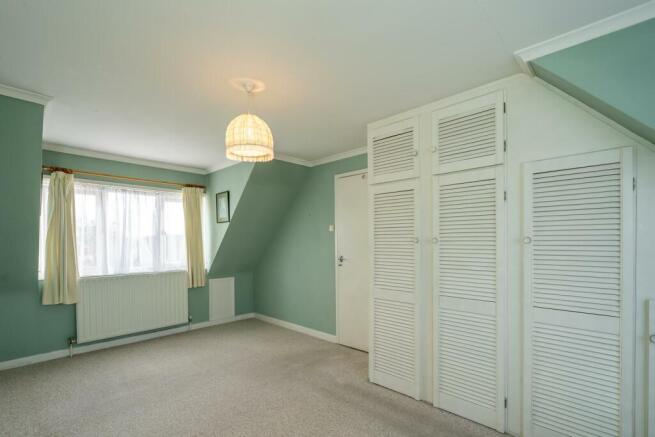 Bedroom 1 (2).jpg