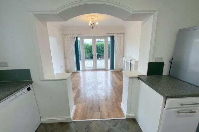 3 bed Bungalow for sale Image 9
