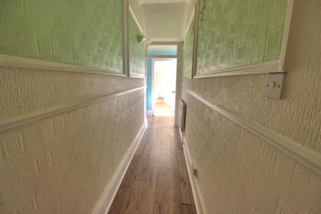 6 bed Semi-Detached for sale Image 5