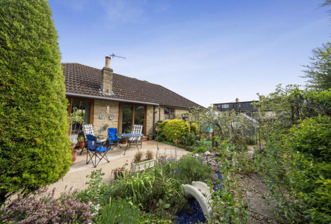 1433336-6-69d7b44...