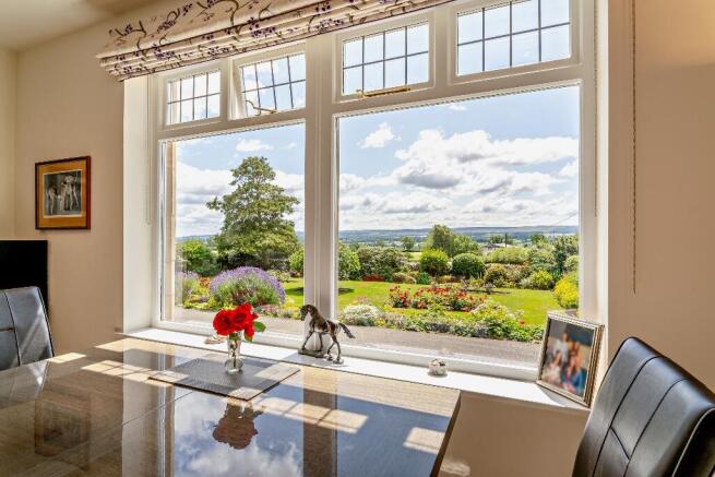 4 bed Detached for sale Image 12