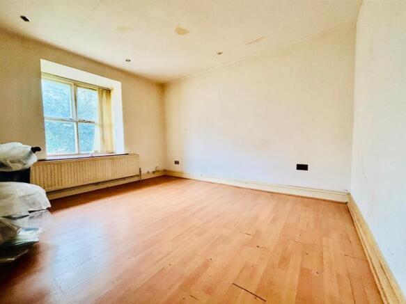 Living Room: