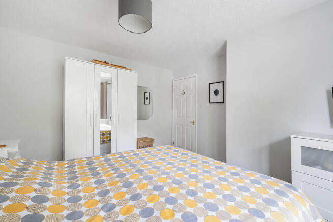 Bedroom 1 (2)
