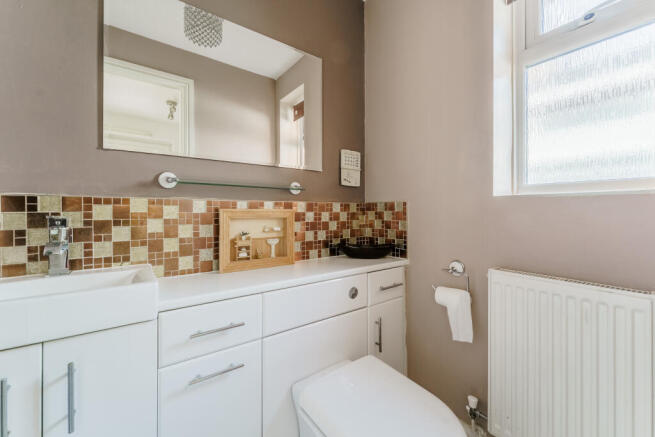 3 bed Detached to rent Image 7