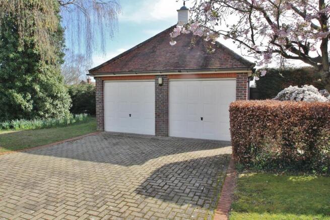 Garage.JPG