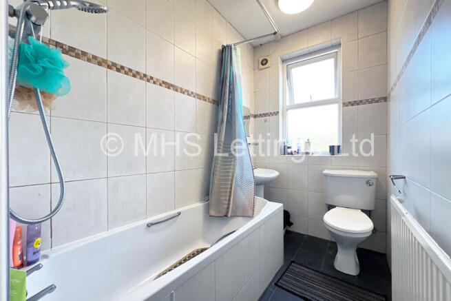 5 bed Terraced to rent Image 6