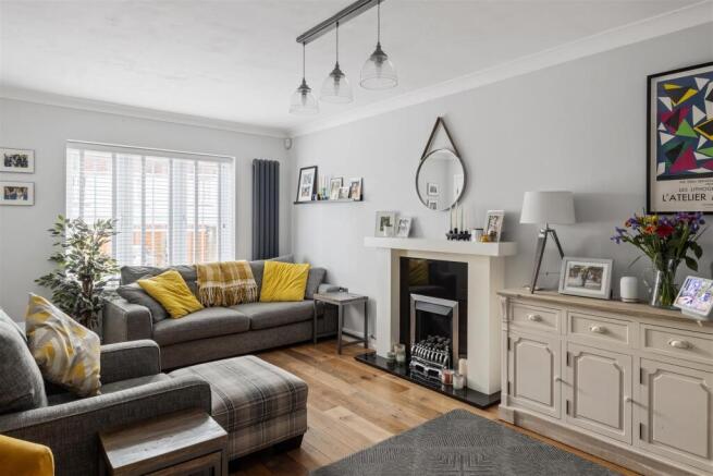 2 Fletcher Way-18.jpg