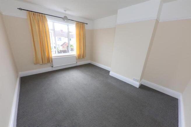 3 bed Semi-Detached for sale Image 12