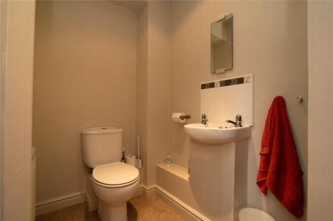 4 bed Town House for sale Image 7