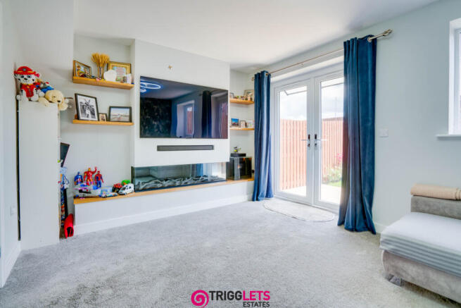 3 bed Semi-Detached for sale Image 6