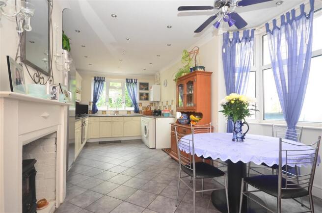 Kitchen/Breakfast Room