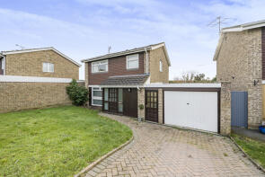 7, Langhams Way, Reading RG10 8AX