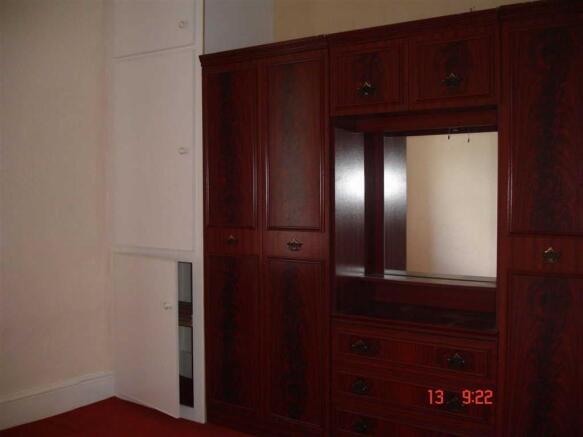 BEDROOM 3(REAR)